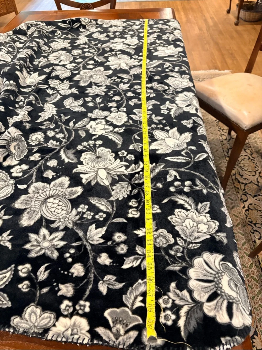 Plush Floral Throw Blanket - Black and White, UEC, non smokers house